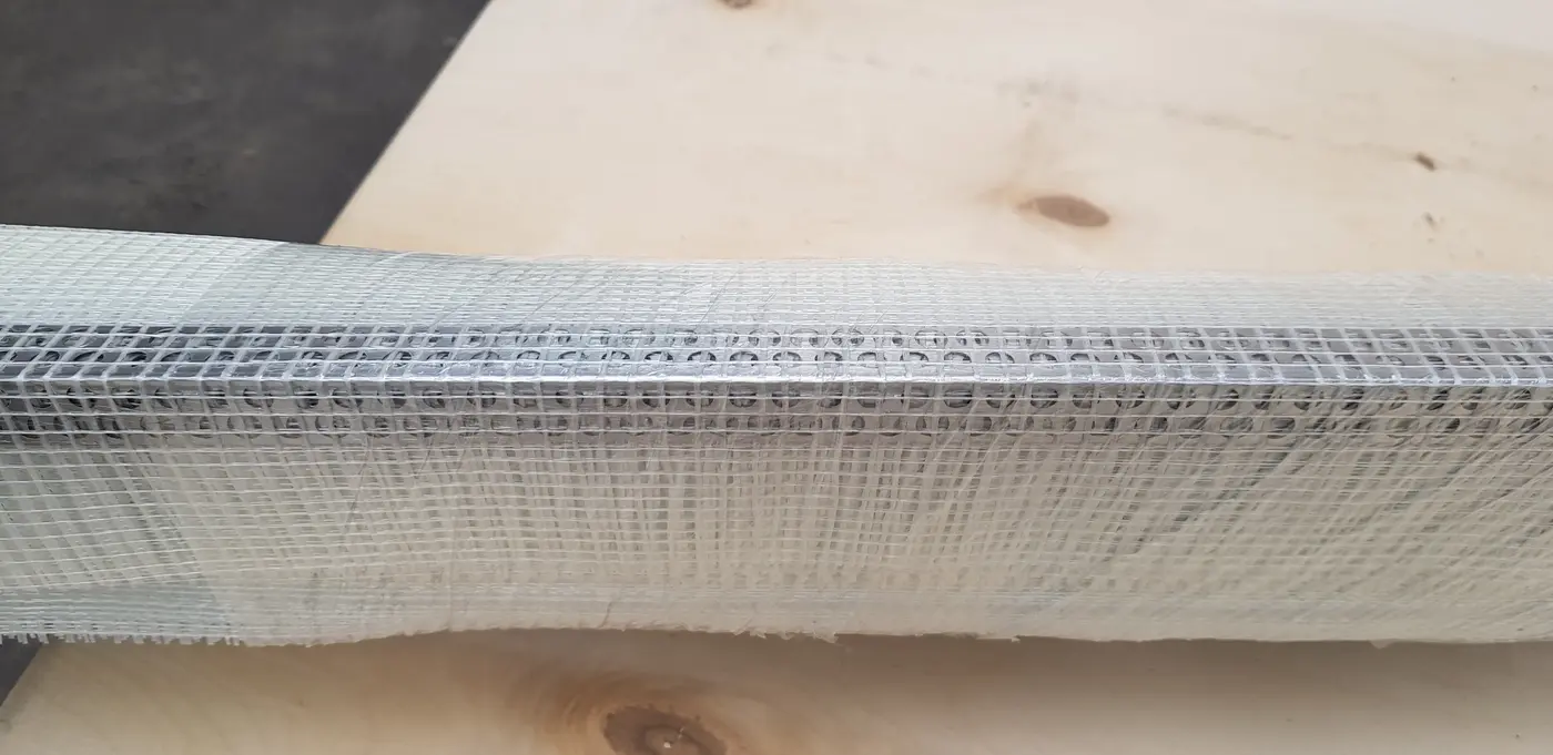Narożnik aluminiowy z siatką żółtą